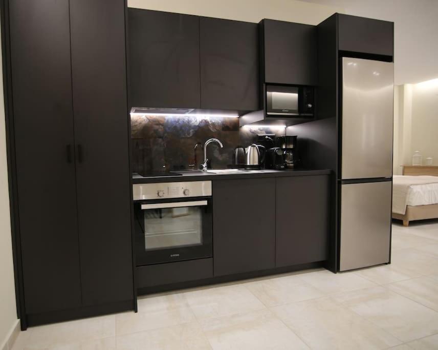 Eclectic Apartment Near Downtown Candia Esterno foto