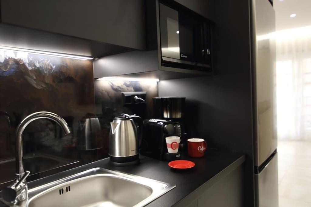 Eclectic Apartment Near Downtown Candia Esterno foto