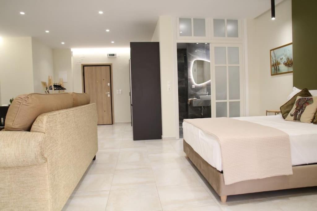 Eclectic Apartment Near Downtown Candia Esterno foto