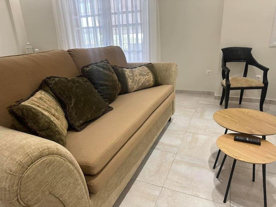 Eclectic Apartment Near Downtown Candia Esterno foto