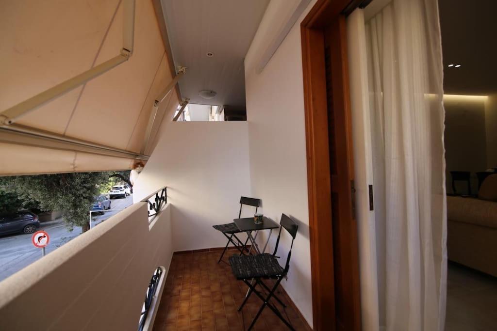 Eclectic Apartment Near Downtown Candia Esterno foto