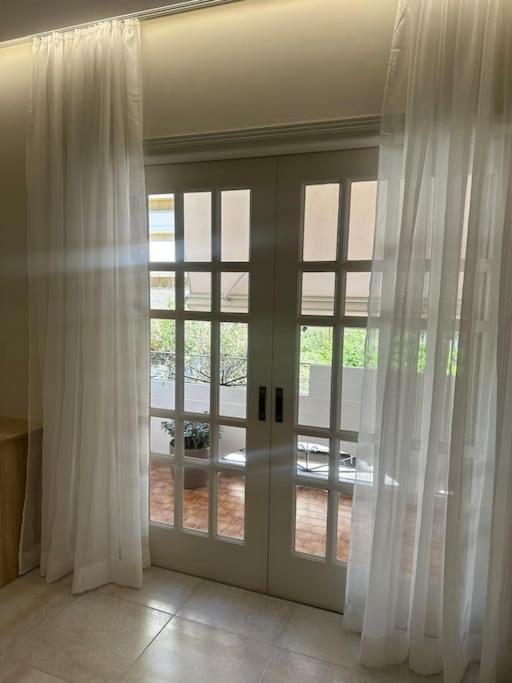 Eclectic Apartment Near Downtown Candia Esterno foto