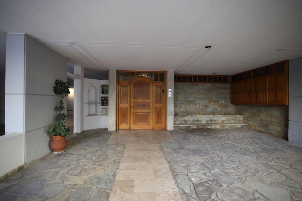 Eclectic Apartment Near Downtown Candia Esterno foto