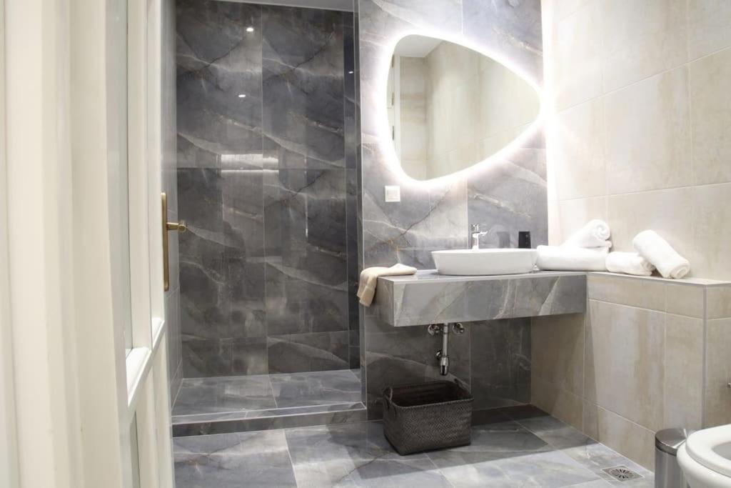 Eclectic Apartment Near Downtown Candia Esterno foto