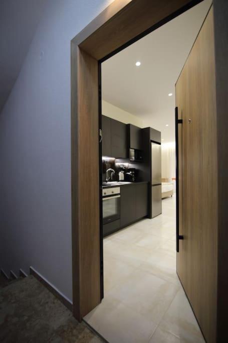 Eclectic Apartment Near Downtown Candia Esterno foto