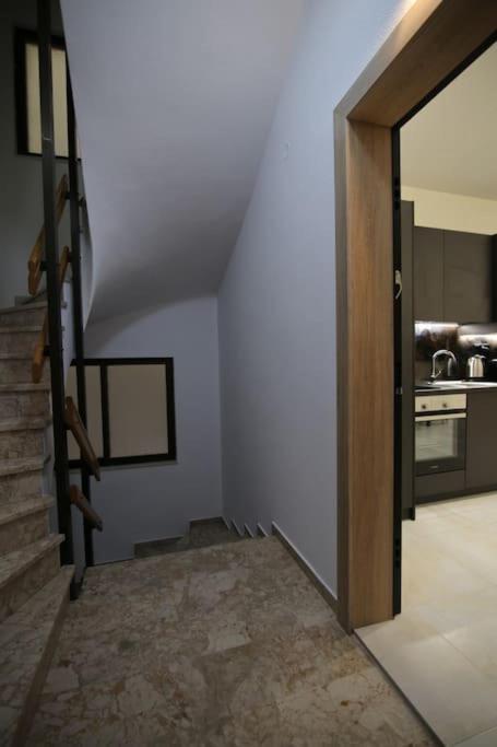 Eclectic Apartment Near Downtown Candia Esterno foto